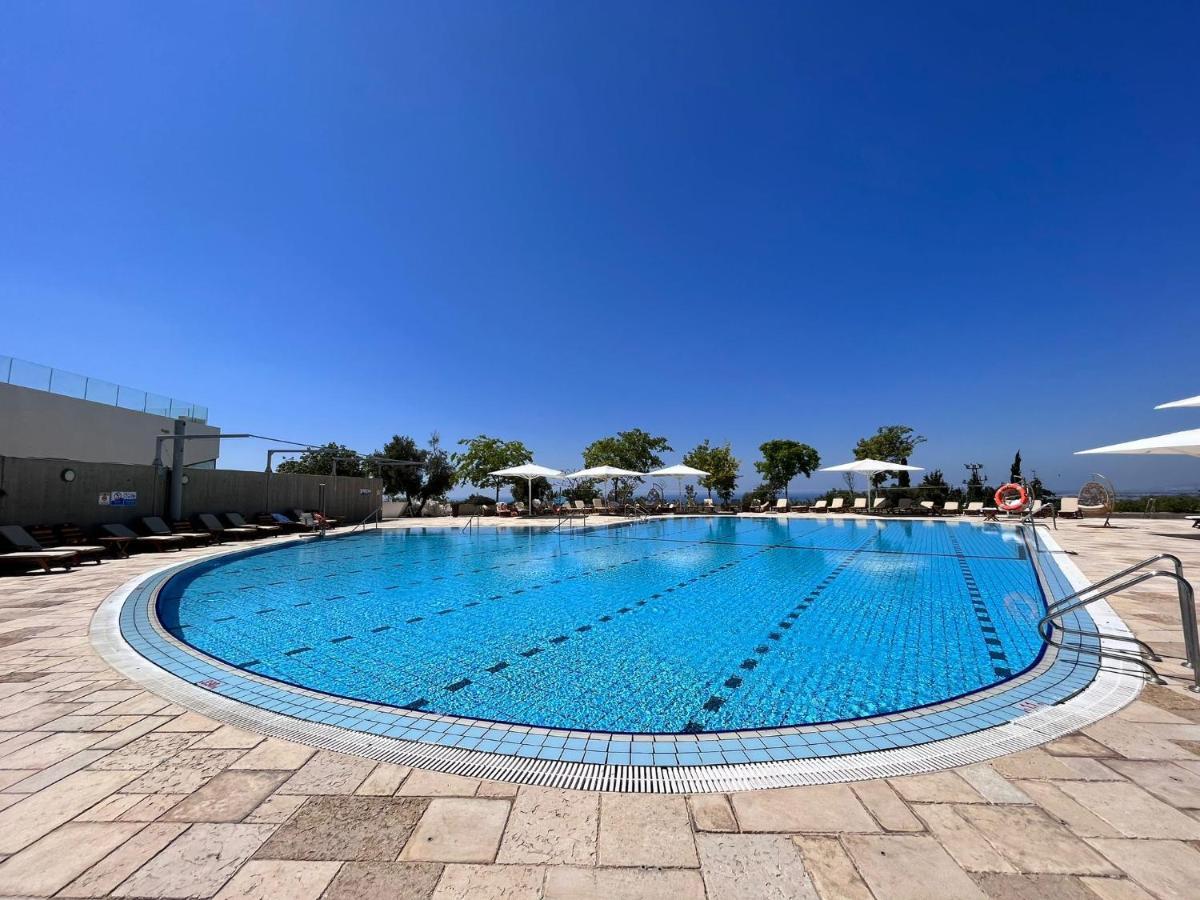 Elma Hotel And Art Complex Zikhron Ya'akov ภายนอก รูปภาพ