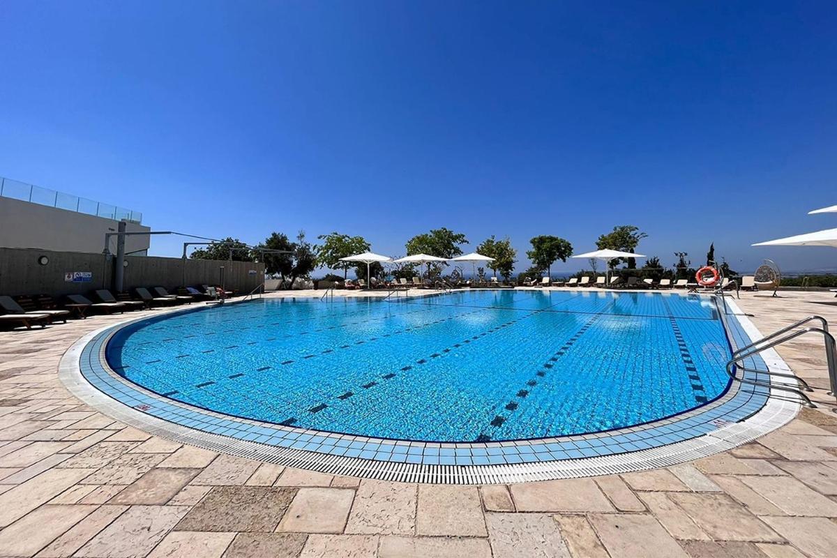 Elma Hotel And Art Complex Zikhron Ya'akov ภายนอก รูปภาพ